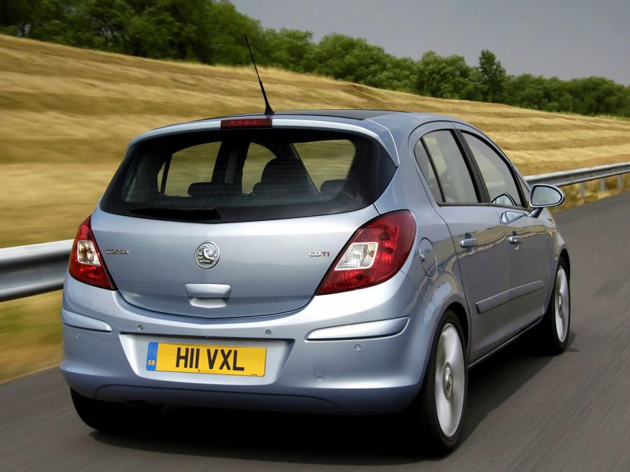  Vauxhall Corsa 5-Door 2006 года  (фото 15 из 16)